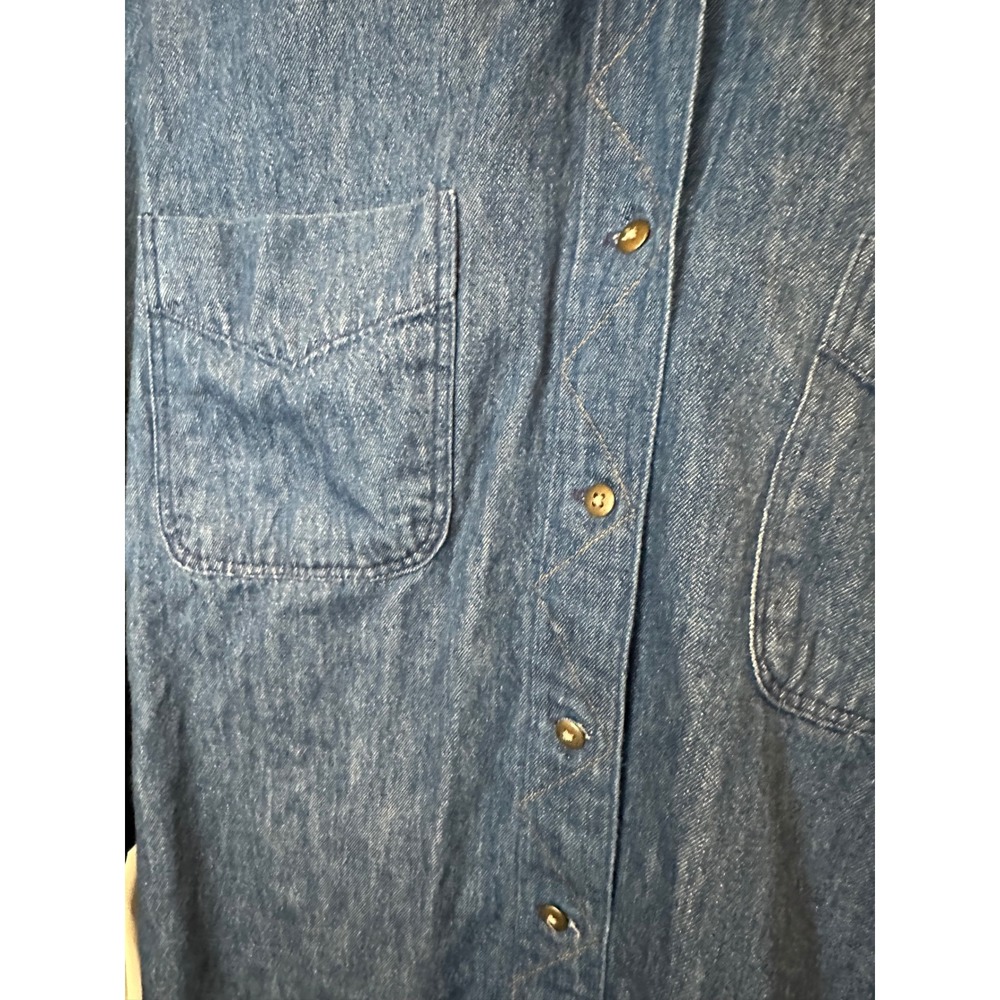 Vintage Woolrich Denim Button Down Shirt Medium Wash Cotton Made in USA Small - Picture 4 of 7